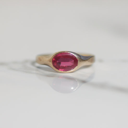 Vintage Buff Top Synthetic Ruby Ring Sz 8 1/8 14k